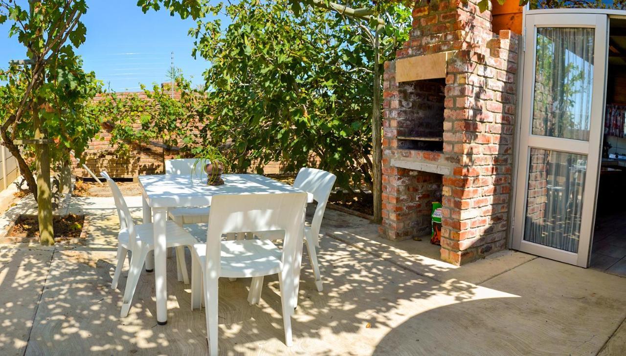 Palm Cottage - Colchester - 5Km From Elephant Park Екстериор снимка